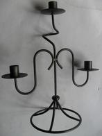 mooi stevig metalen kandelaar voor 3 kaarsen ca. 36 cm., Ophalen of Verzenden, Zo goed als nieuw, Metaal, Minder dan 25 cm