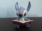 Showcase stitch met boekje, Ophalen of Verzenden, Overige figuren, Zo goed als nieuw, Beeldje of Figuurtje