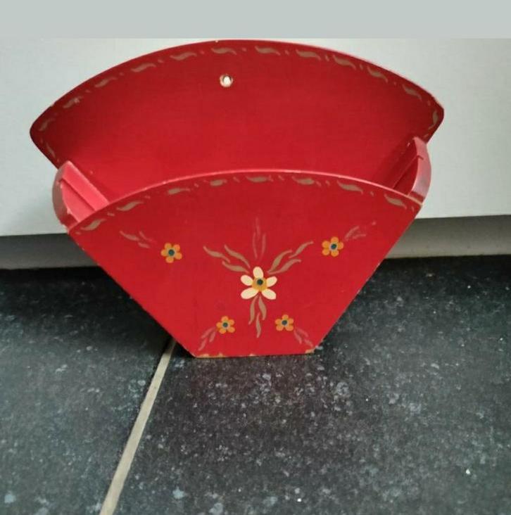 Koffiefilterhouder,Rood,1960,RETRO,keuken,koffie,wand,bloem, Huis en Inrichting, Keuken | Keukenbenodigdheden, Zo goed als nieuw