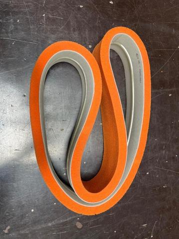 Riem T4 spons 20 wit/oranje 1702/70 V.3. beschikbaar voor biedingen