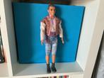 Mattel Ken made in Indonesia. Met knotje 2017, Verzamelen, Poppen, Ophalen of Verzenden, Gebruikt, Pop