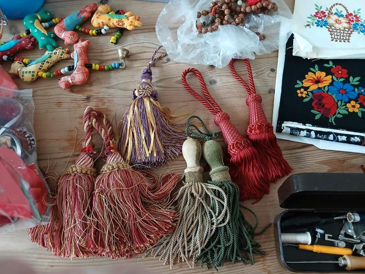 Hobby, knutselen allerlei, fournituren en meer, Hobby en Vrije tijd, Naaien en Fournituren, Zo goed als nieuw, Ophalen of Verzenden