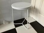 Krukje bijzettafel wit metaal in goede staat, Huis en Inrichting, Krukjes, Ophalen, Zo goed als nieuw, Overige materialen