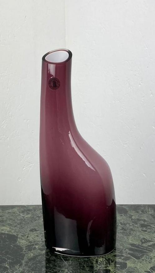 IKEA Okkso vaas, Huis en Inrichting, Woonaccessoires | Vazen, Gebruikt, Blauw, Minder dan 50 cm, Glas, Ophalen of Verzenden