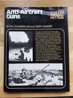 ANTI  AIRCRAFT GUNS          ww2 Fact Files, Ophalen of Verzenden, Tweede Wereldoorlog, Zo goed als nieuw, Landmacht