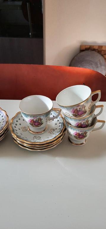 Retro porselein Versailles lusterware theekopjes + schoteltj beschikbaar voor biedingen