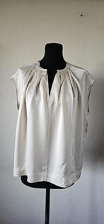 beige top van Knit-ted maat M (3725), Verzenden, Maat 38/40 (M), Beige, Zonder mouw