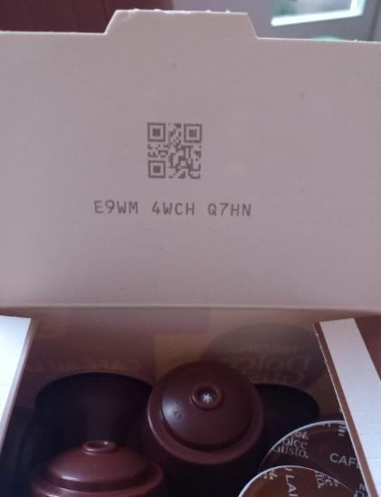 Code's gezocht, binnenzijde verpakking van Dolce Gusto, Contacten en Berichten