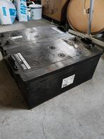 Te koop 2 goede zware Vrachtwagen accu s, Auto-onderdelen, Accu's en Toebehoren, Ophalen
