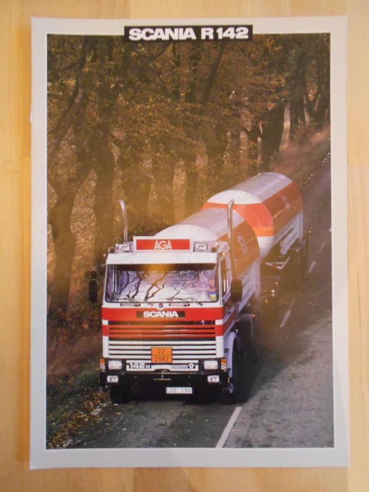 Scania R142 Brochure 1986 – R 142 Front V8, Boeken, Auto's | Folders en Tijdschriften, Zo goed als nieuw, Overige merken, Ophalen