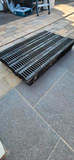 Hauraton Gietijzeren lijnafwatering 4st, Doe-het-zelf en Verbouw, Buizen en Afvoer, Ophalen, 4 tot 6 meter, Zo goed als nieuw