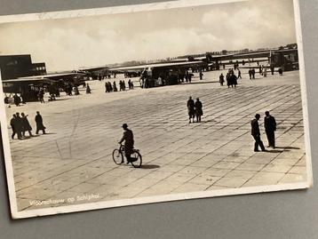 Ansichtkaart Vlootschout op Schiphol (1936)   beschikbaar voor biedingen
