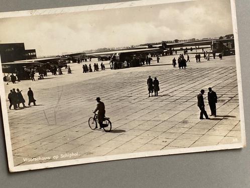 Ansichtkaart Vlootschout op Schiphol (1936), Verzamelen, Luchtvaart en Vliegtuigspotten, Zo goed als nieuw, Kaart, Foto of Prent