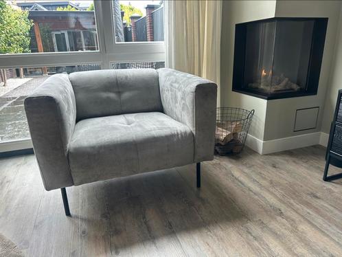 VT Wonen Fauteuil Skin Lichtgrijs, Huis en Inrichting, Fauteuils, Zo goed als nieuw, Stof, 75 tot 100 cm, 75 tot 100 cm, Verzenden