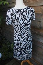 Jurk gekleurd Lizzy & Coco mt M 2 kanten draagbaar Vaste OPR, Maat 38/40 (M), Overige kleuren, Ophalen of Verzenden, Knielengte