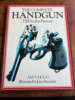 Naslagwerk handguns Luger Walter Smith Wesson etc, Verzenden, Nederland