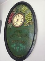 Houten wandklok met Druiven - Nuits Saint Georges Bourgogne, Huis en Inrichting, Woonaccessoires | Klokken, Ophalen of Verzenden