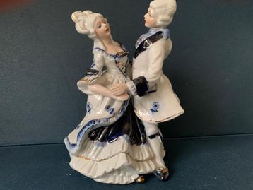Fraai brocante porseleinen Oostenrijks beeld dansend paar beschikbaar voor biedingen