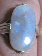 Opaal 8,5 krt %100 natuurlijk zilver 925 ring circa 1970, Sieraden, Tassen en Uiterlijk, Ringen, Blauw, 20 of groter, Met edelsteen