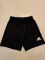 Adidas sportbroekje maat 128, Kinderen en Baby's, Kinderkleding | Maat 128, Broek, Adidas, Gebruikt, Jongen of Meisje