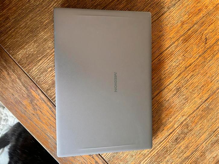 MEDION AKOYA, Computers en Software, Windows Laptops, Zo goed als nieuw, 15 inch, SSD, Minder dan 2 Ghz, 8 GB, Ophalen of Verzenden