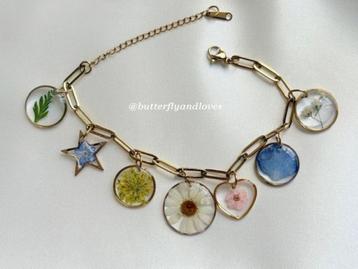 Prachtige handgemaakte bedelarmband echte bloemen Armband beschikbaar voor biedingen