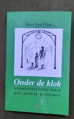 Bert-Jan Flim - Onder de klok, 20e eeuw of later, Europa, Ophalen of Verzenden, Zo goed als nieuw