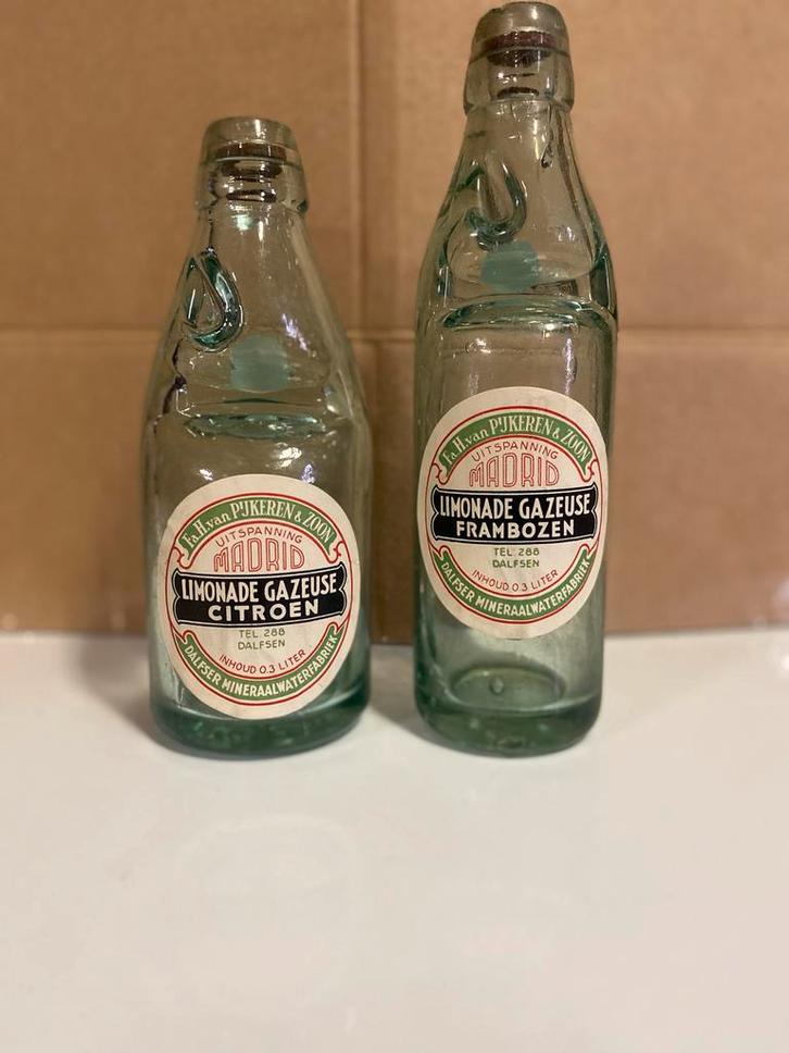 Oude Kogelflesjes  (2 stuks), Antiek en Kunst, Antiek | Glas en Kristal, Ophalen