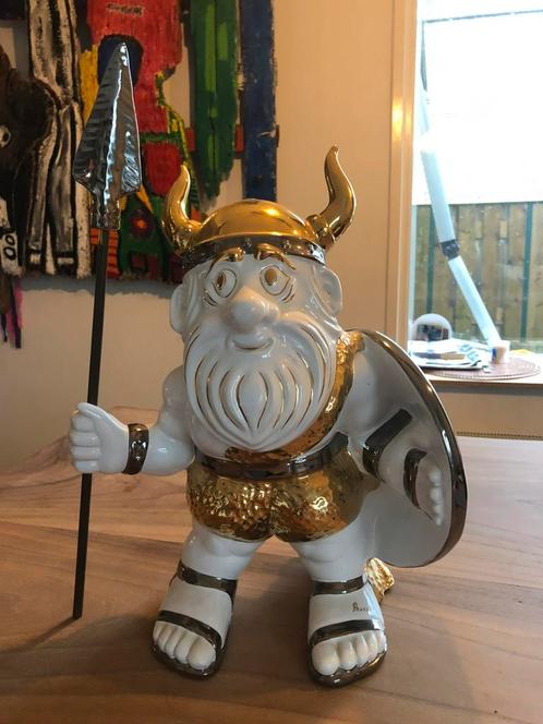 Uniek beeld  & gesigneerd Ahura keramiek beeld viking 1970, Antiek en Kunst, Antiek | Keramiek en Aardewerk, Ophalen of Verzenden