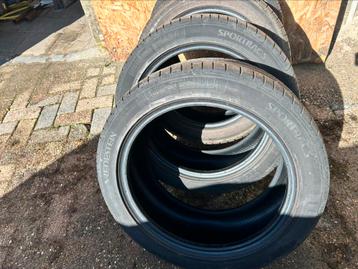 Vredestein 215/45R16 zomerbanden beschikbaar voor biedingen