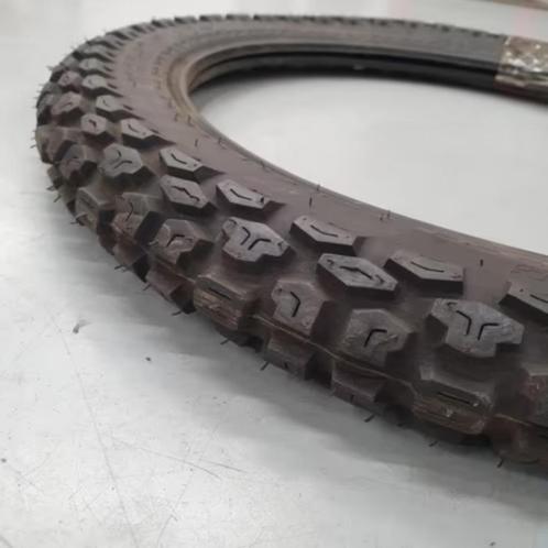 NIEUW Trails GP-1 IRC 15-2.50 motorband crossband 15 inch, Motoren, Onderdelen | Merk-onafhankelijk, Nieuw, Ophalen of Verzenden