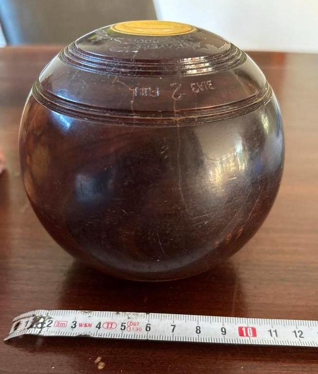 Vintage houten Bowling- kegelbal 11 cm 3,6 kg, Ophalen of Verzenden