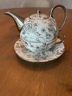 Vintage Tea for One Set - Bloemmotief, Huis en Inrichting, Keuken | Servies, Gebruikt, Ophalen of Verzenden, Overige stijlen, Kop(pen) en/of Schotel(s)