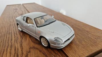 Bburago Maserati 3200GT - zilver 1/18