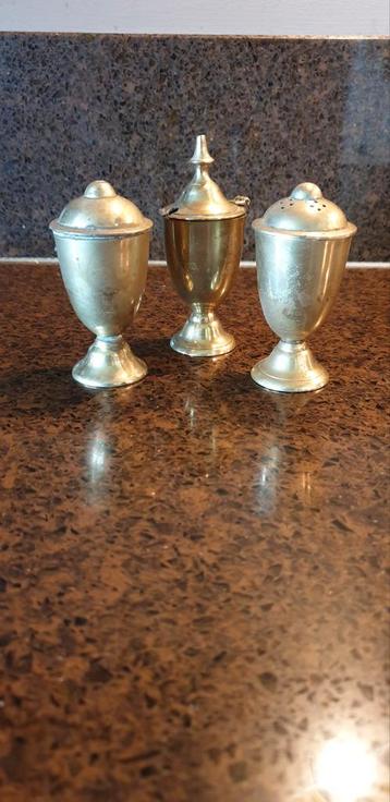 Brocante peper-zout-mosterdstel beschikbaar voor biedingen