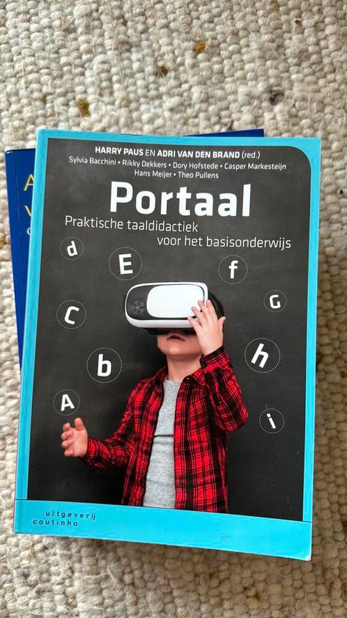 Adri van den Brand - Portaal - PEP, PABO opleiding, Boeken, Wetenschap, Zo goed als nieuw, Sociale wetenschap, Ophalen of Verzenden