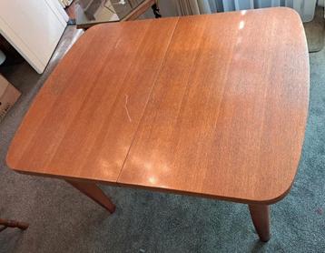 Vintage uitschuifbare eettafel, teak, jaren 60, 4-6 personen beschikbaar voor biedingen