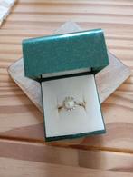 Wit gouden ring met diamantjes., Sieraden, Tassen en Uiterlijk, Ringen, Ophalen of Verzenden