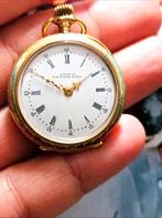 A.W.W Waltham gold horloge met diamanten.  Niet werken, Sieraden, Tassen en Uiterlijk, Horloges | Antiek, Ophalen of Verzenden