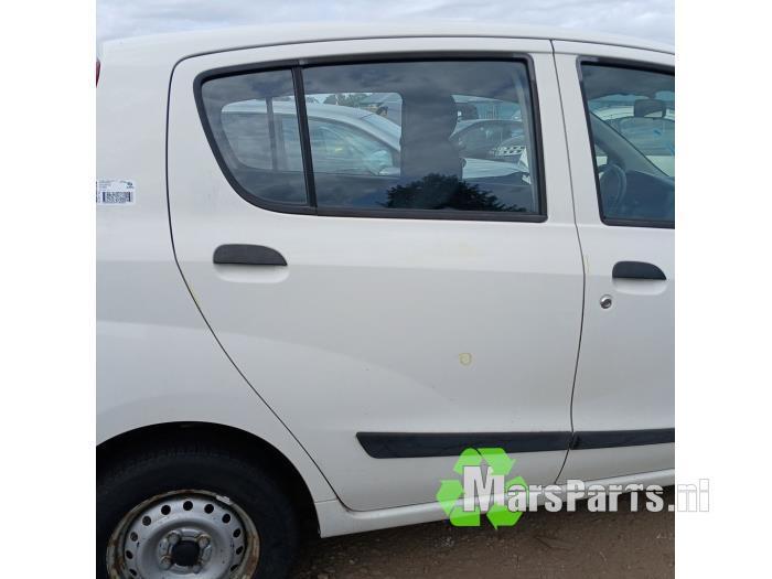 Portier 4Deurs rechts-achter van een Daihatsu Cuore, Auto-onderdelen, Carrosserie en Plaatwerk, Deur, Daihatsu, Gebruikt, 3 maanden garantie