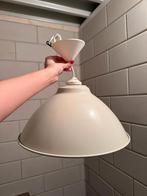 Vintage metalen hanglamp - crème/wit - industrieel, Ophalen, Zo goed als nieuw, Metaal, 50 tot 75 cm
