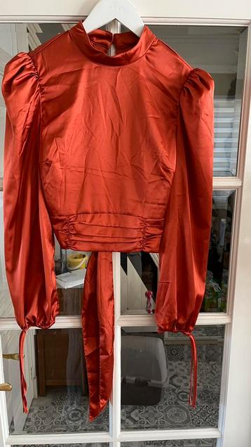 Mooie blouse top met openrug mt 40/42 beschikbaar voor biedingen