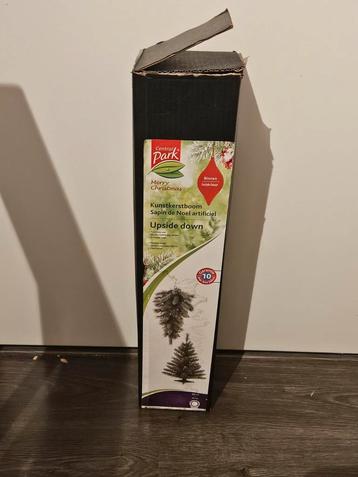 Kerstboom  beschikbaar voor biedingen