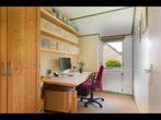Lundia bureau, Huis en Inrichting, Bureaus, Ophalen, In hoogte verstelbaar, Zo goed als nieuw, Bureau