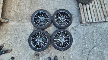 Toyota C-HR 18" originele velgen beschikbaar voor biedingen