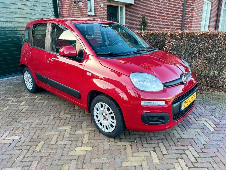 Fiat Panda 1.2 2015 Rood, Auto's, Fiat, Particulier, Panda, Airconditioning, Centrale vergrendeling, Elektrische ramen, Benzine