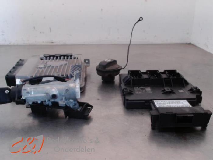 Kontaktslot + computer van een Volkswagen Caddy, Auto-onderdelen, Overige Auto-onderdelen, Volkswagen, Gebruikt, 3 maanden garantie