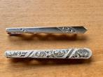2 zilveren dasspelden, Antiek en Kunst, Antiek | Goud en Zilver, Ophalen, Zilver