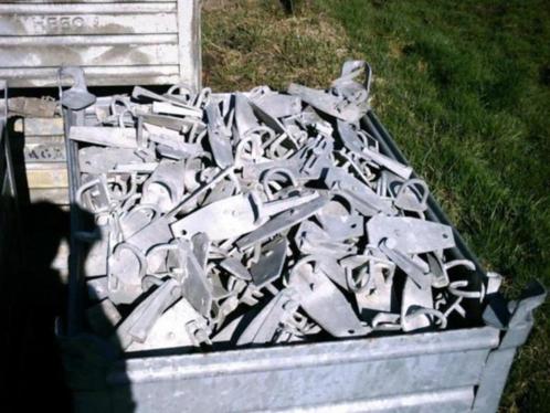 💥 van Thiel muur-koppelingen muurlippen muur-klemmen Layher, Doe-het-zelf en Verbouw, Gereedschapskisten, Gebruikt, Ophalen