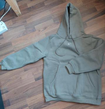 Nike hoodie nieuw, nooit gedragen. Gratis verzending beschikbaar voor biedingen